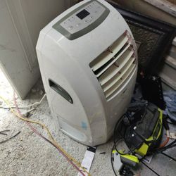LG Portable Air Conditioner For Sale Works Good