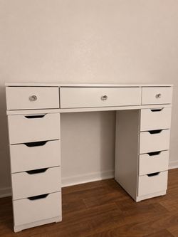 Vanity Dresser