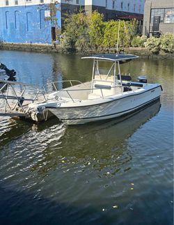 1998 pursuit 2470CC