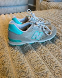 New balance shoes