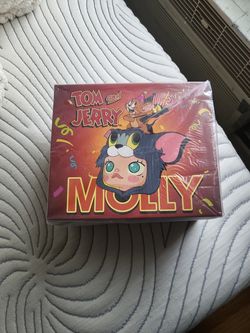 TOM AND JERRY MOLLY