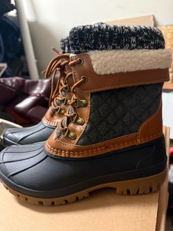 Duck boots