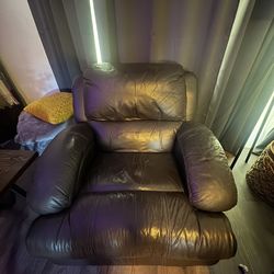 Electronic Leather Recliner