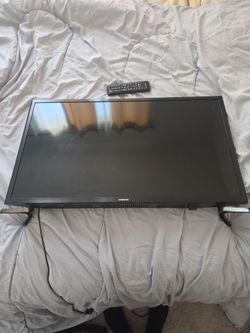 Samsung Flat Screen TV with Remote