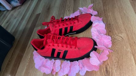 Men’s Adidas size 10 1/2