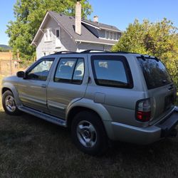 1998 Infiniti QX4