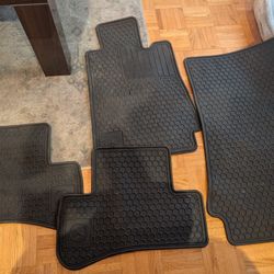 Mercedes Floor Mata