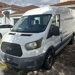 2015 Ford Transit