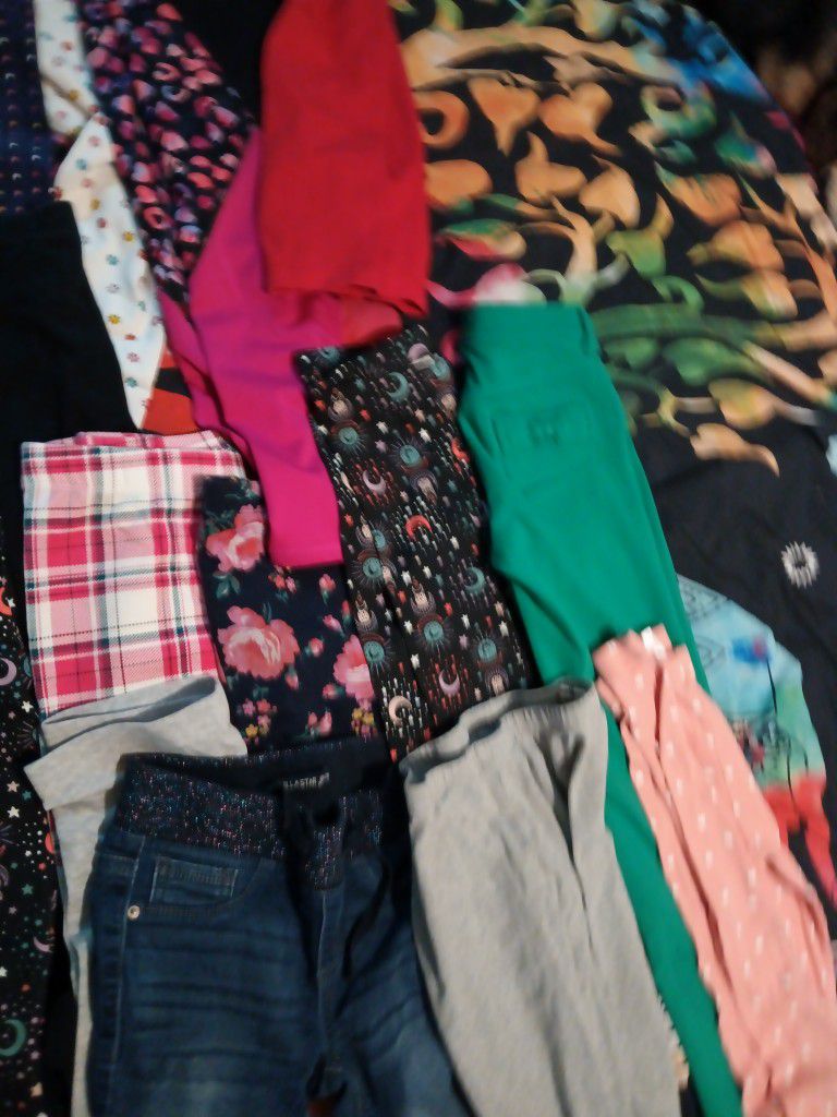 Lots of Girl Clothes 