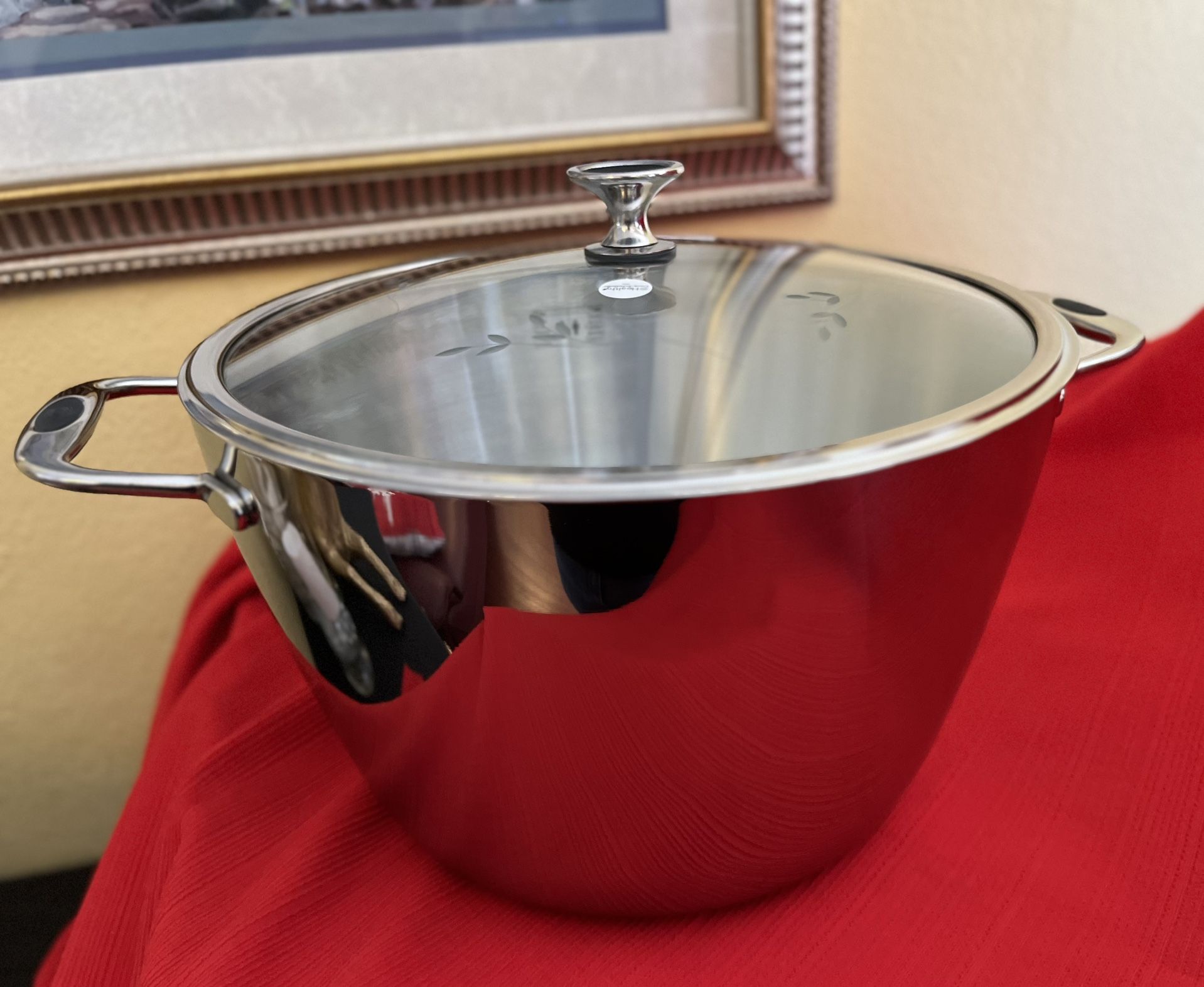 Olla De 16 Qt Por $250 Nueva En Caja