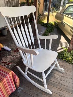 Rocking chair