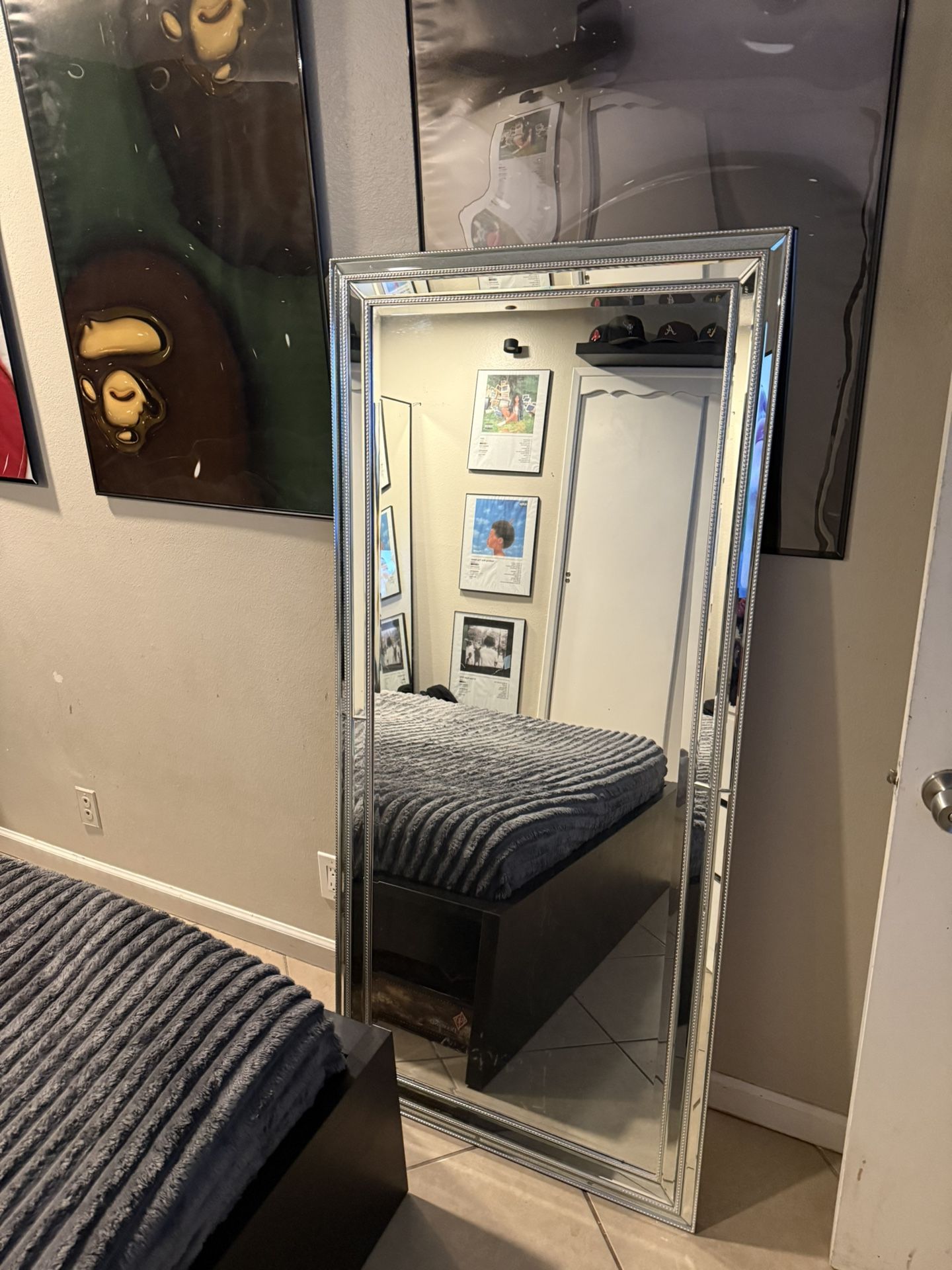 Body Mirror