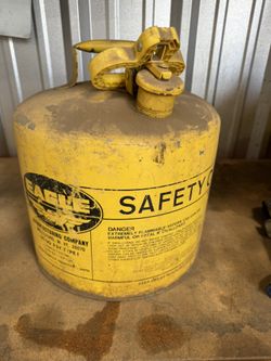 Eagle 5 gallon safety diesel can