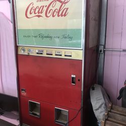70s Coca Cola Machine