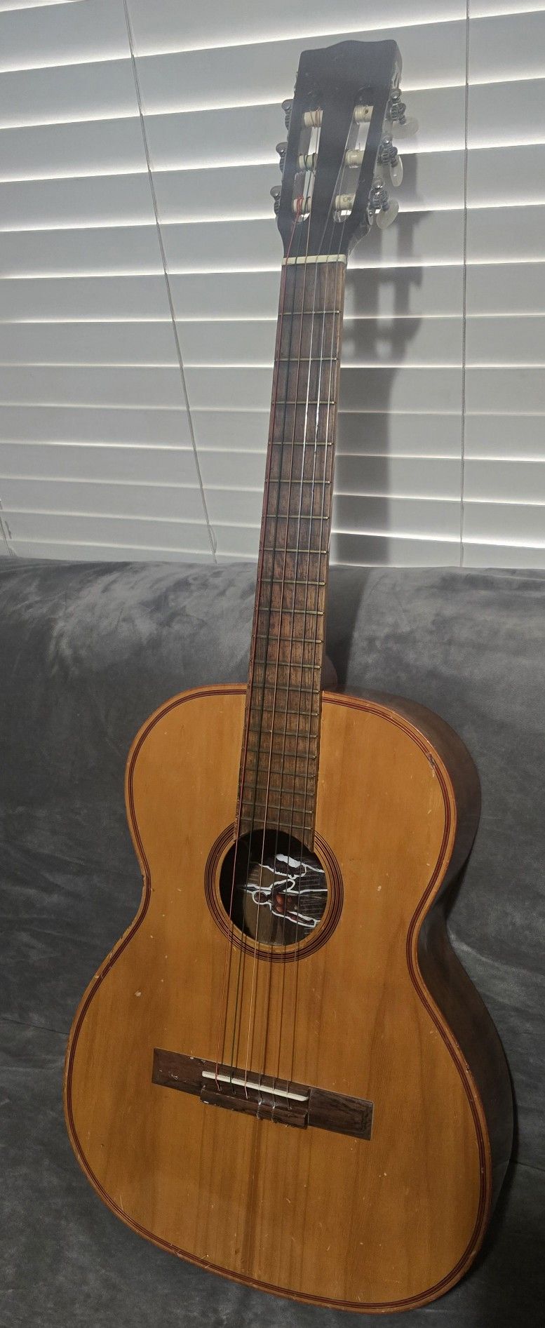 GUITARRA ACOUSTICA CLASICA $68