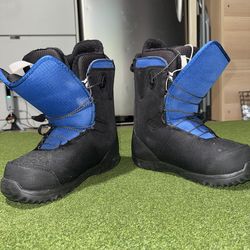 Burton Concord Smalls - Youth snowboard boots size 7K