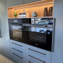 Under Cabinet And Wall Lighting