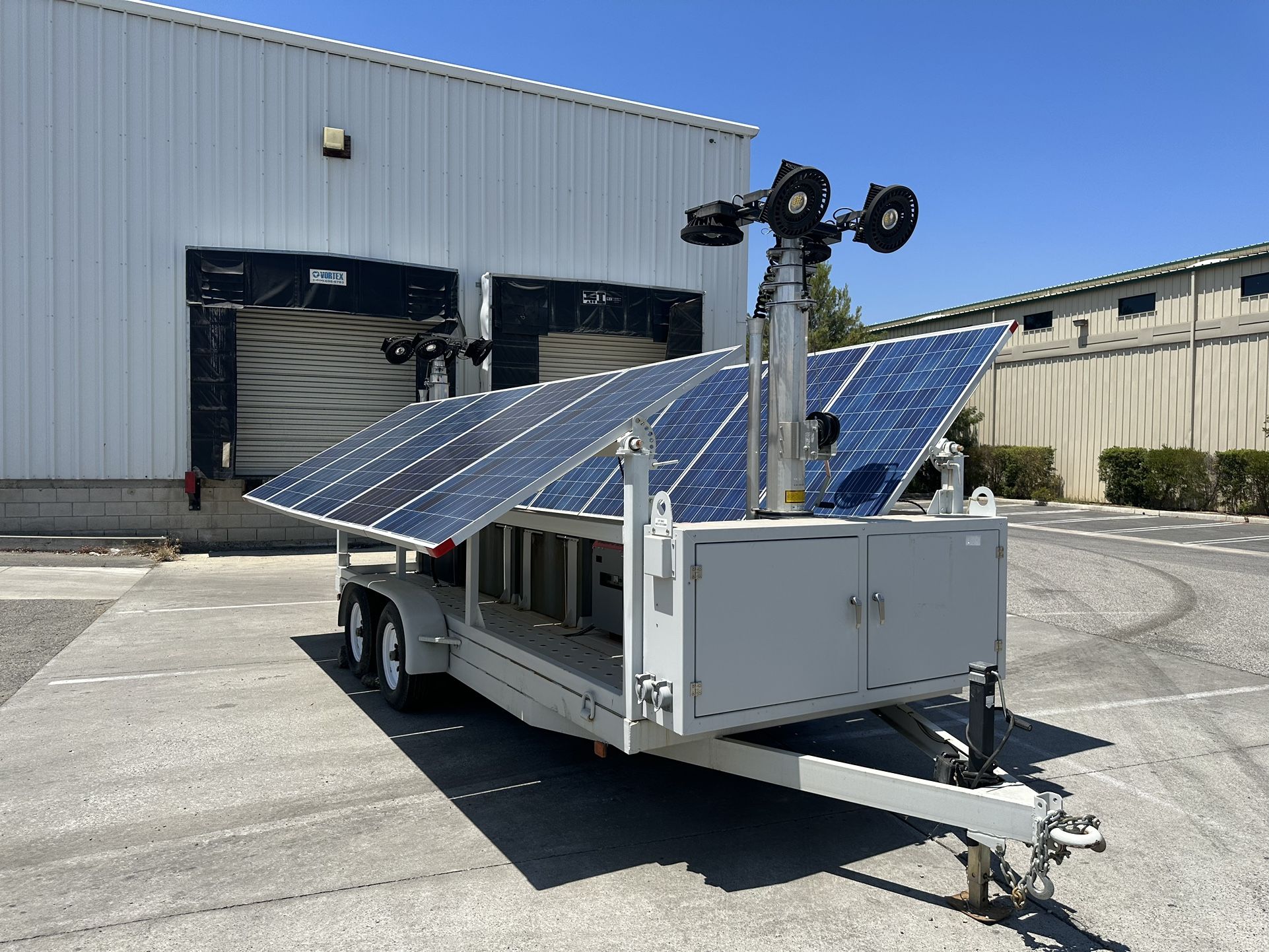Solar Trailer 10 panels, 2 48V batteries 51KW, 2 SMA 110V/220V 11KW Kubota Diesel Generator