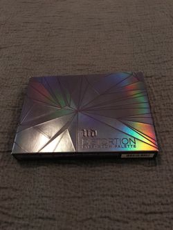 New Urban Decay Distortion Palette