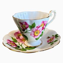 Vintage Royal Standard (England) Fine Bone China Floral Tea Cup And Saucer Set
