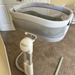 Graco bedside bassinet 