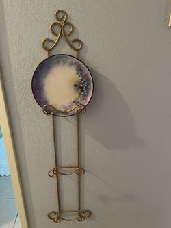 Gold Plate Rack Holds 3 Plates