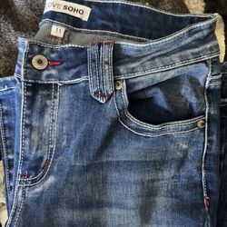 Low rise bootcut jean 