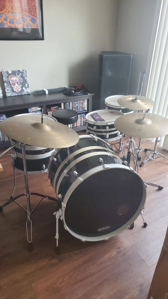 Rare oversized Gretsch Catalina Club Mod + Hardware