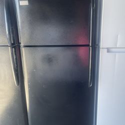 Frigidaire Refrigerator 