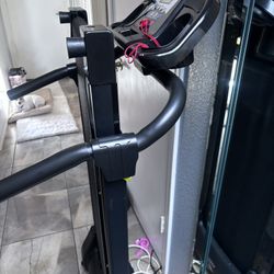 Zelus Treadmill