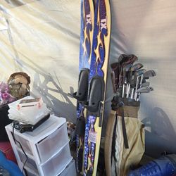 Water Skiis