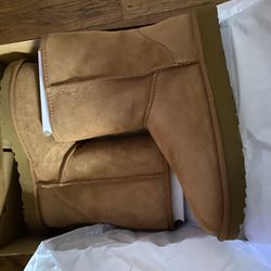 Brand New UGG Classic Short II Boots Women’s Size 9 – Brand New $100 OBO