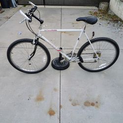 18 Speed Ross Mount Hood 26" Mountain Bike