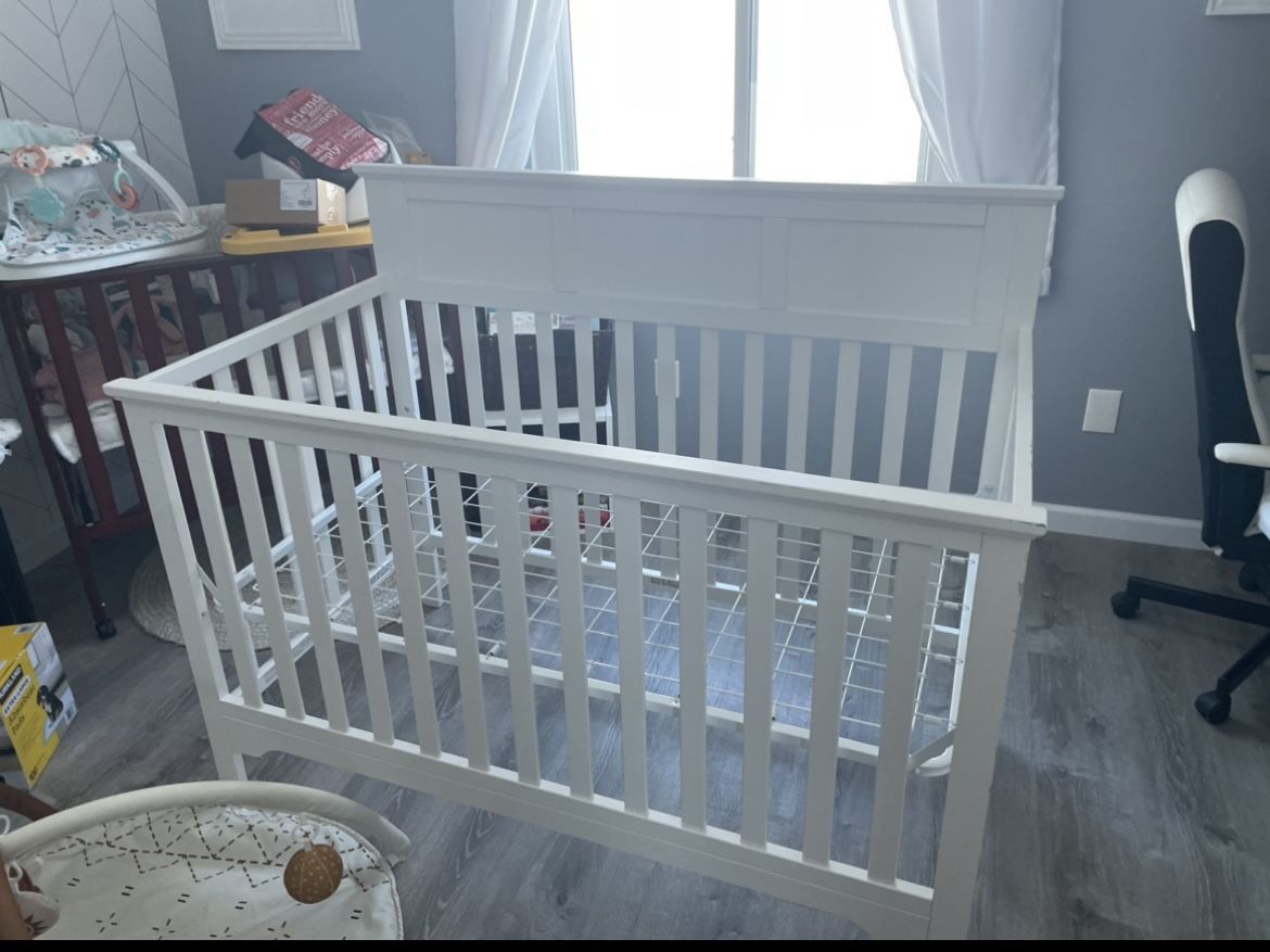 Crib - Great Condition