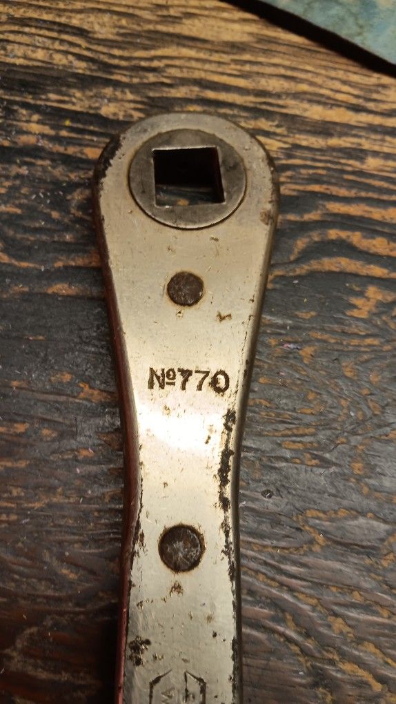 Syracuse Wrench No.770