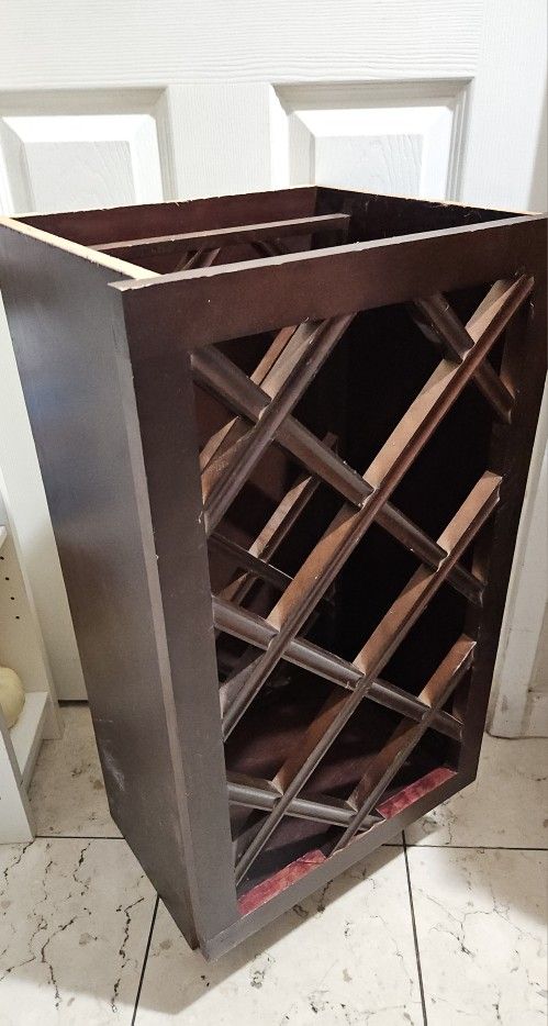 Wood wine rack