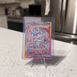 Sylveon Prismatic 156/131