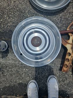 Cadillac Hubcaps 