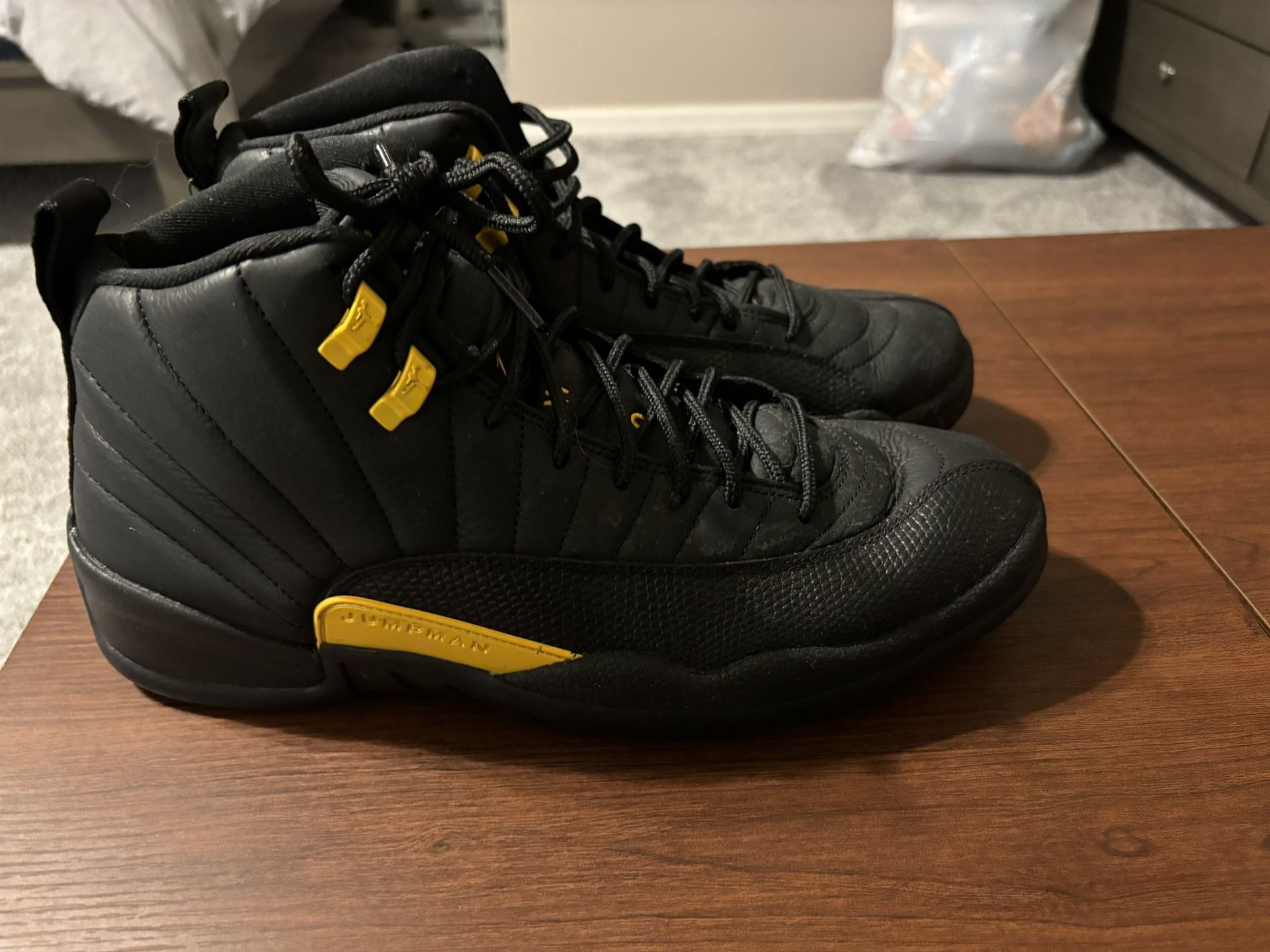 Jordan Retro 12 Black Taxi