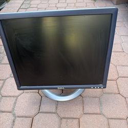 19 Inch Dell Monitor 