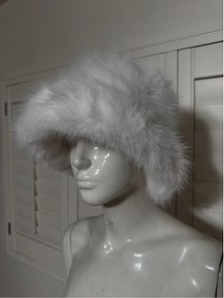 New unisex white fur furry bucket hat festival rave y2k 2000s raver outfit