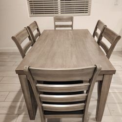 7 Piece Dining Table 