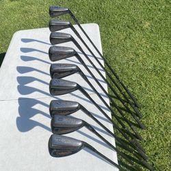 Good Condition Yonex Carbon Iron Graphite 9 Set Irons