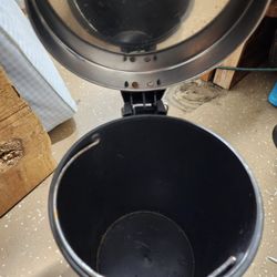 Stainless Steel Metal Trash Can With Flip Lid