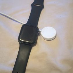 Apple Watch 40 mm Series 6 $50