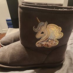 Gray Faux Suede Girls Y6 Boots
