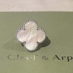 Van Cleef & Arpels Magic Alhambra White Gold Ring