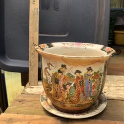 Plant Pot With A Tray 