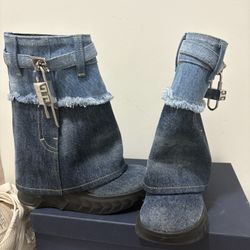 Givenchy Shark Lock Biker