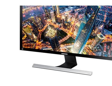 Samsung 4k Gaming Monitor And Logitech G502 X Mouse